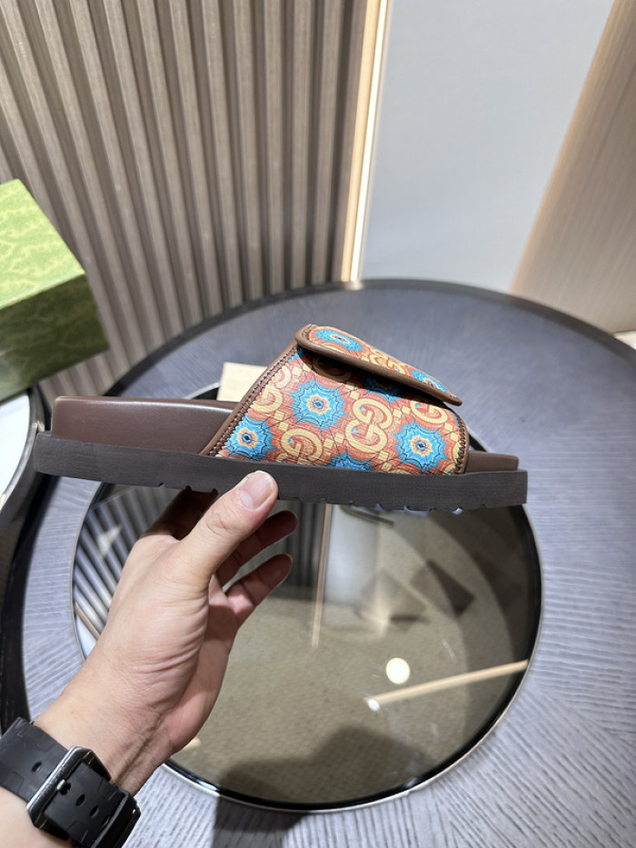 GUCC SLIPPERS