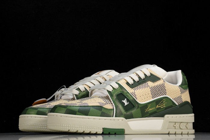 LV SNEAKER LOW 110702