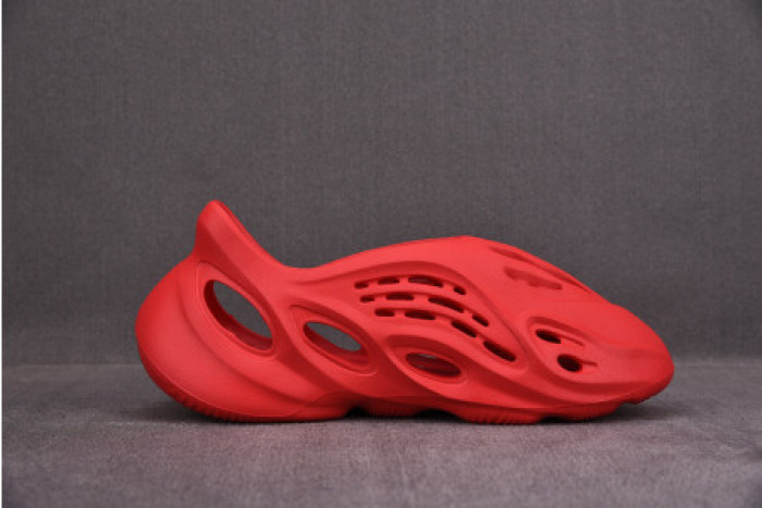 Adidas Yeezy Foam Runner Red CW3355