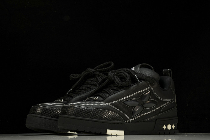 LV SNEAKER LOW   121202