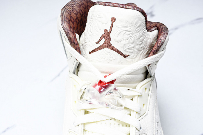 Air Jordan 5 "El Grito" Sail and Dark Pony HF8833-100