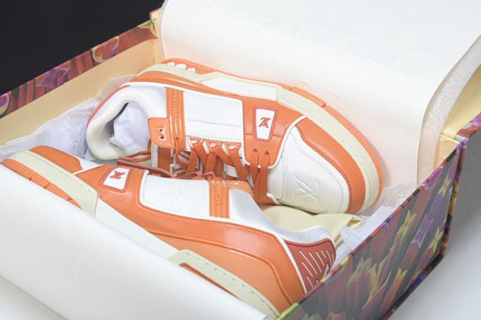 LV SNEAKER LOW YEE-005