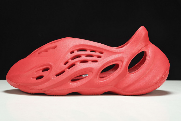 Adidas Yeezy Foam Runner Red CW3355