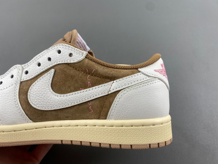 Travis Scott x Air Jordan 1 Low OG DM7866-106