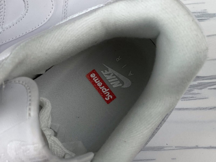 Supreme x Nike Air Force 1 CU9225-100