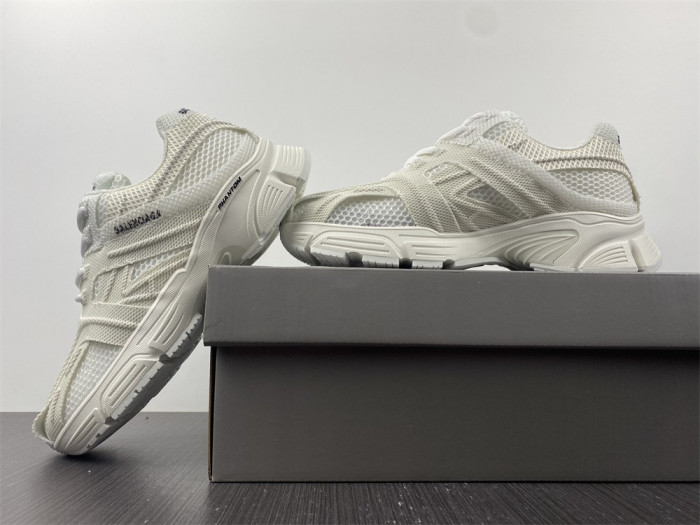 BLCG   PHANTOM  YEESHOES042101