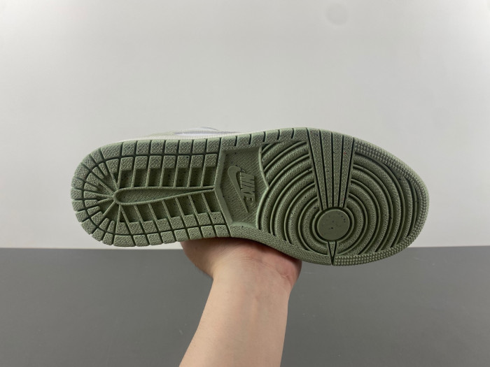 Air Jordan 1 Low “Light Green”  FN5214-131