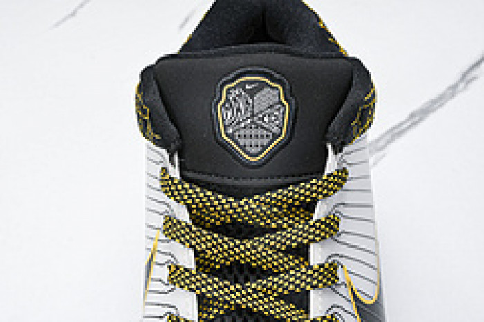 Nike Zoom Kobe 4 Protro“Del Sol” AV6339-101