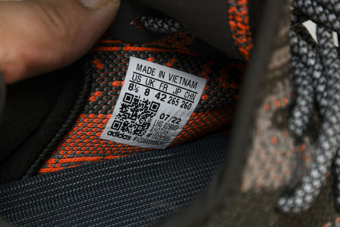 Yeezy 350 V2  “Dark Beluga”  HQ7045