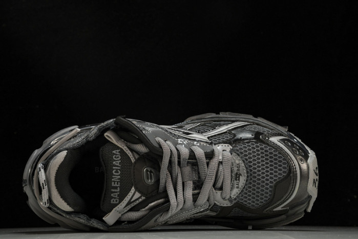 BLCG RUNNER  677403 W3RBR 151547