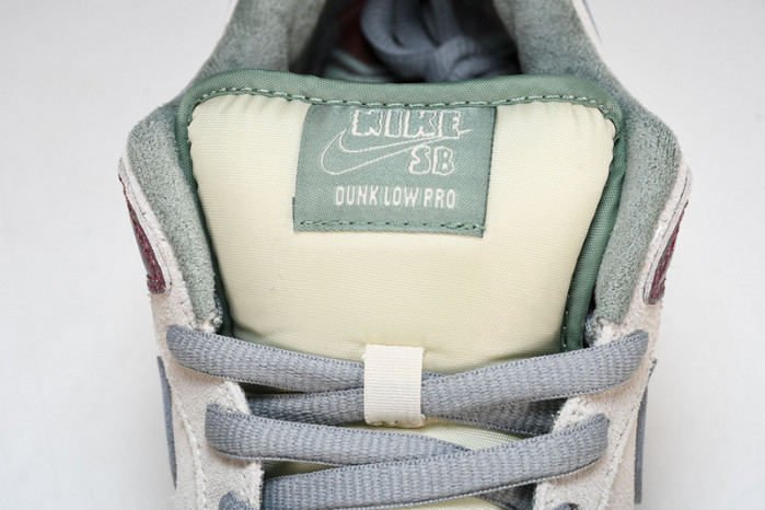 Crenshaw Skate Club x Nike SB Dunk Low  FN4193-100