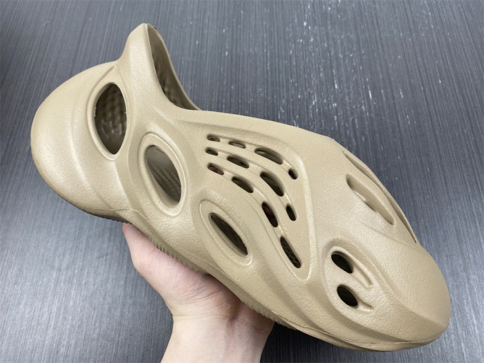 Yeezy Foam Runner  GY6774