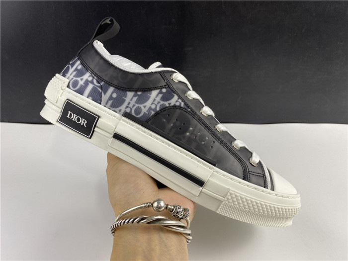 D10R B23 Sneakers Low Top