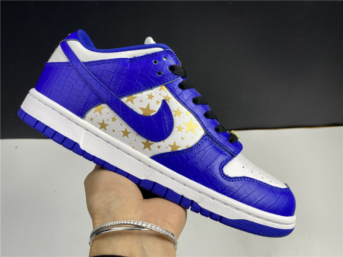 Nike SB Dunk Low Supreme Stars Hyper Royal (2021)  DH3228-100