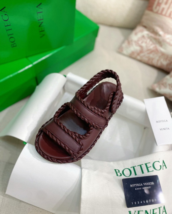 B0TTEGA VENETA  SLIDES